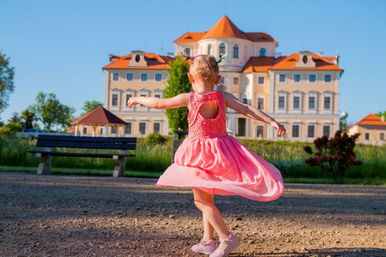 Chateau Liblice Bysice Exterior photo